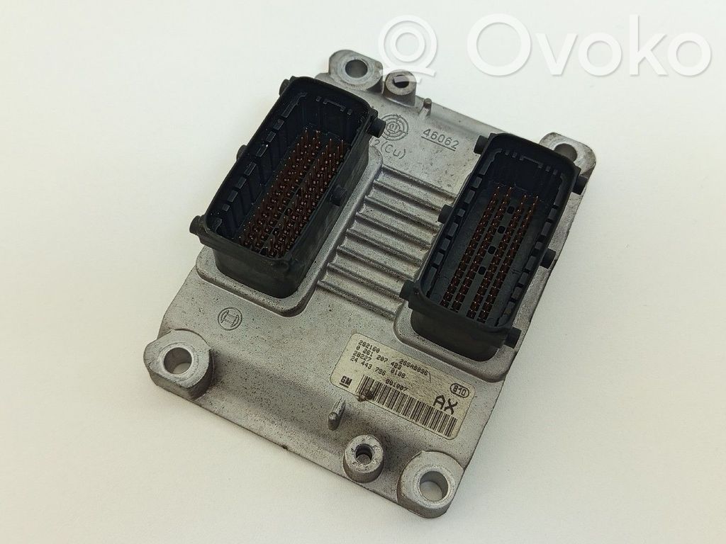 Calculateur moteur ECU   0261207423,24443796,26SA8096
