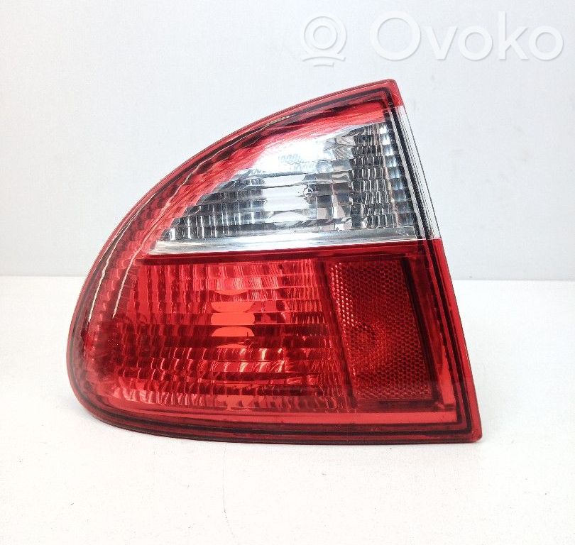 Seat Leon (1M) Aizmugurējais lukturis pārsegā 