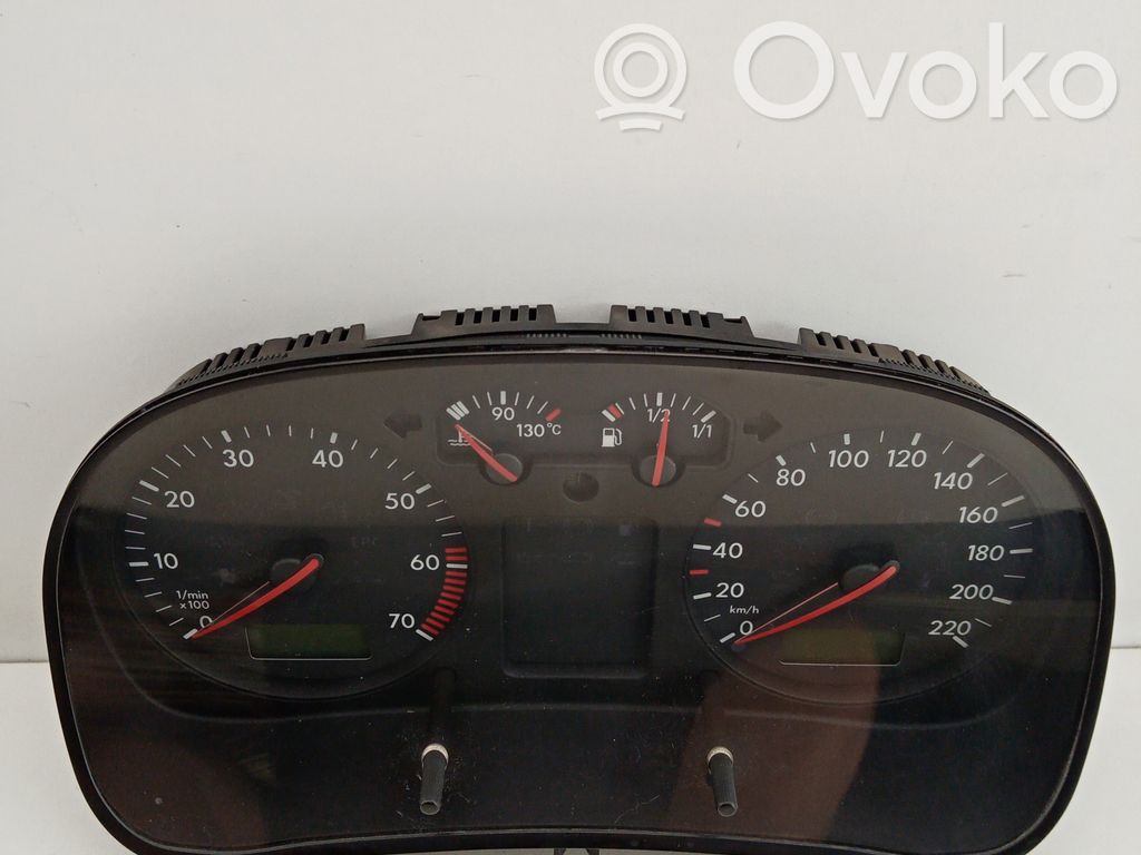 Volkswagen Golf IV Licznik / Prędkościomierz 