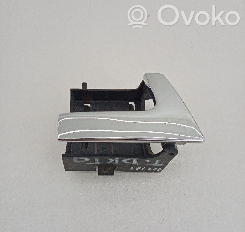 Volkswagen Polo III 6N 6N2 6NF Klamka wewnętrzna drzwi tylnych 