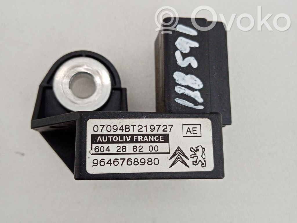 Airbag deployment crash/impact sensor   07094BT207258,604288200,9646768980