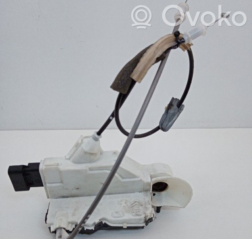 Citroen C4 Cactus Priekšpusē slēdzene 