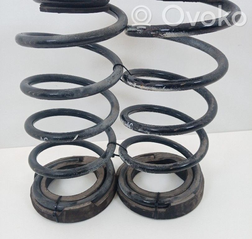 Opel Corsa D Arc elicoidal spate 