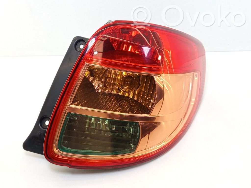 Takavalot   3565079J00