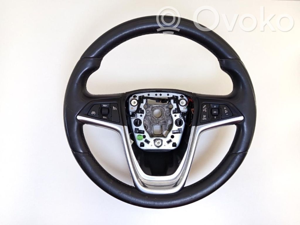Steering wheel   13306885