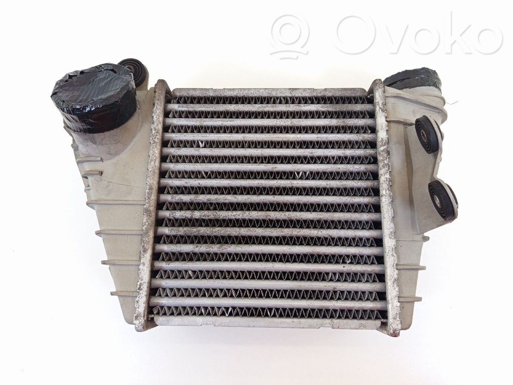 Interkūlerio radiatorius   1J0145805D,862319R,VALEO