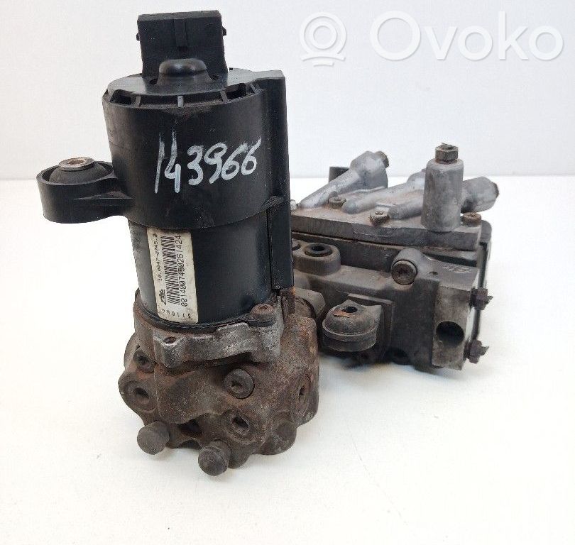 Volkswagen PASSAT B4 Bomba de ABS 