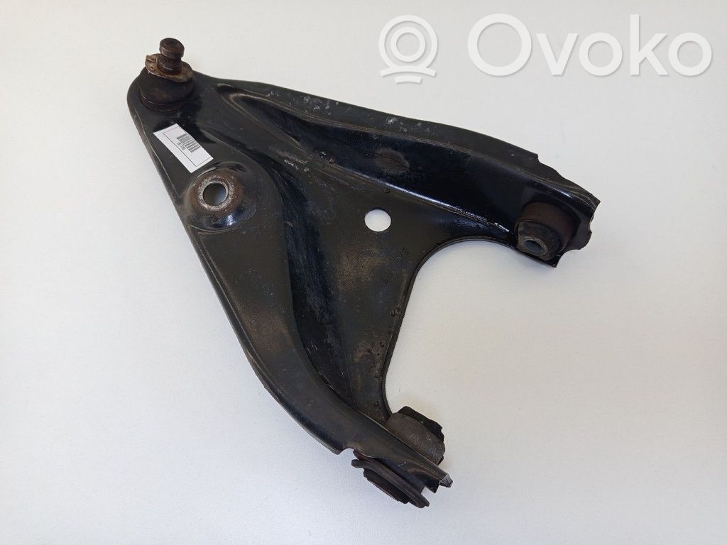 Front control arm   8200820918,678A078