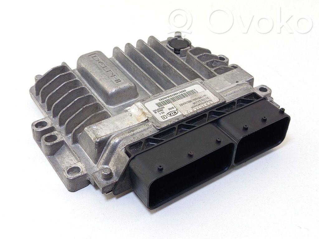 Unidad de control/módulo del motor   391302A300