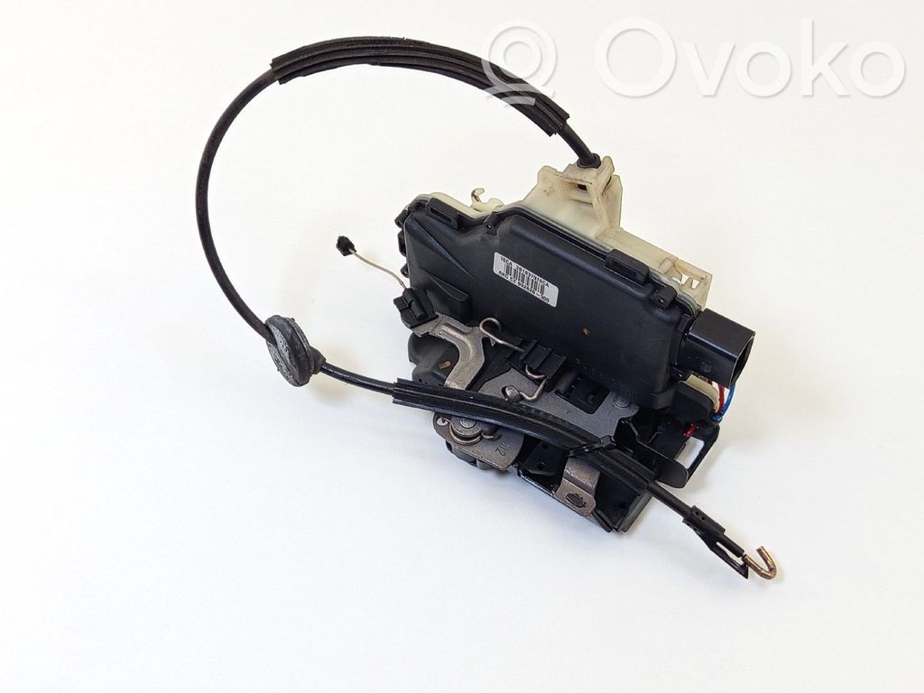 Skoda Superb B5 (3U) Front door lock 
