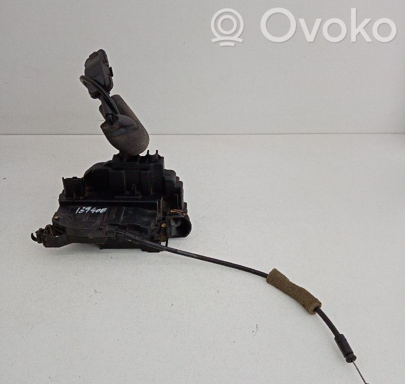 Renault Megane III Front door lock 