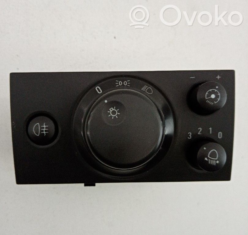 Light switch   93394756,04061015,WQ