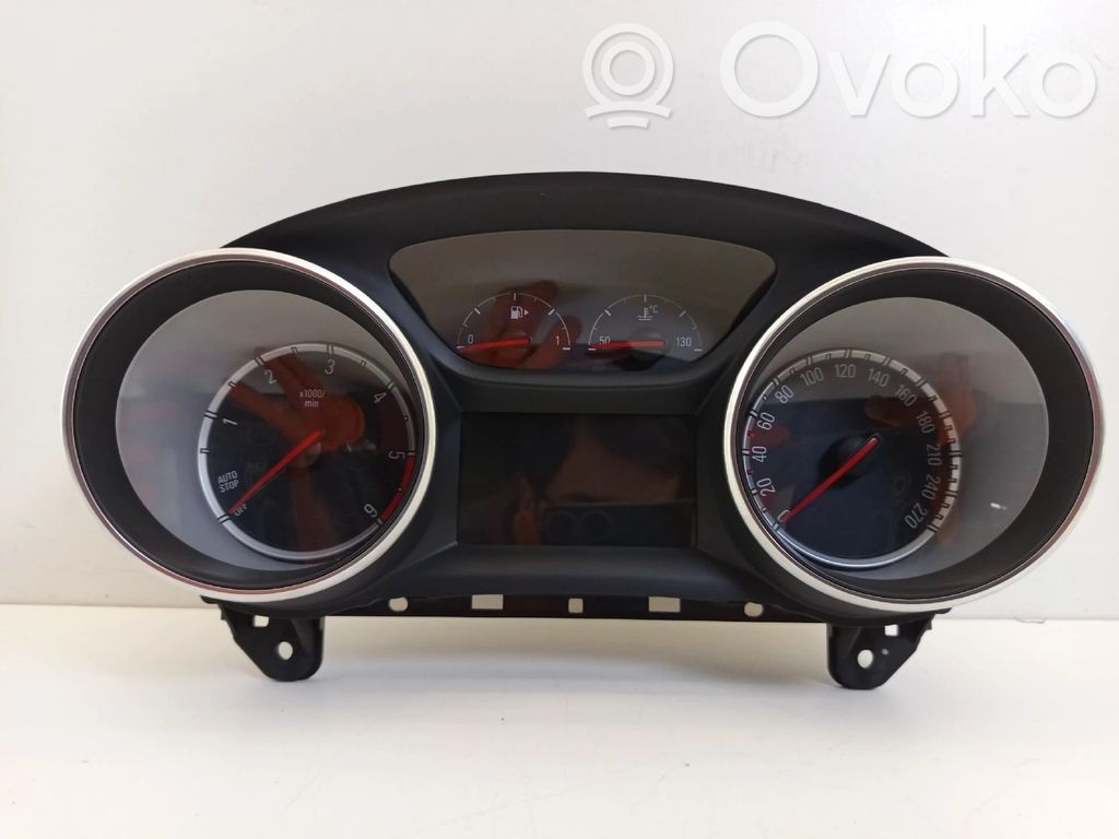 Opel Astra K Geschwindigkeitsmesser Cockpit 