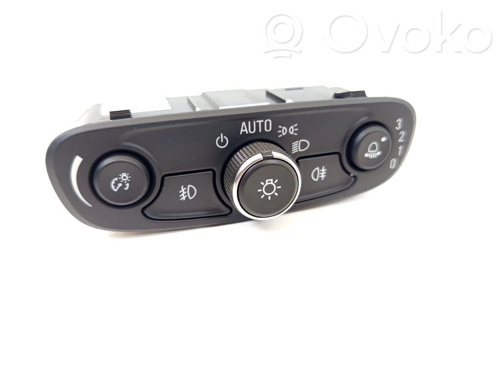 Light switch   42550413,F5A022C