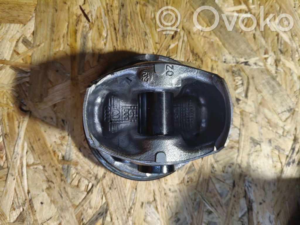 Piston   082308