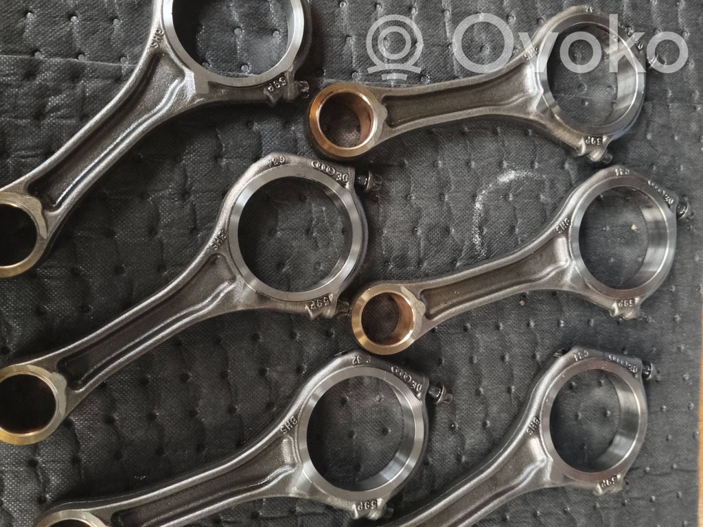 Volkswagen Touareg III Connecting rod/conrod 
