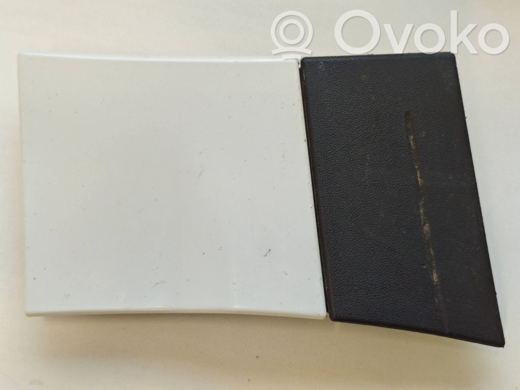 Porsche Cayenne (92A) Moldura de la aleta (moldura) 