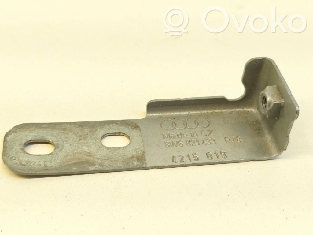 Audi A5 Fender mounting bracket 