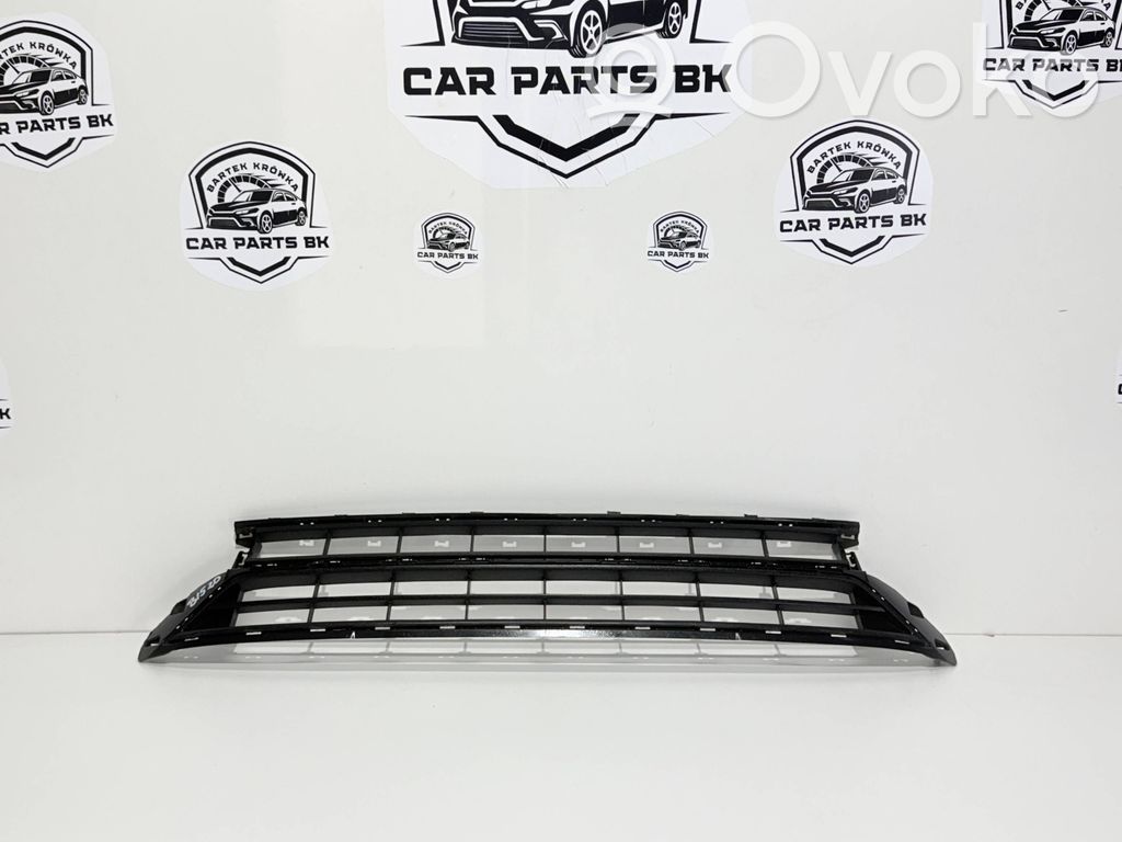 Volkswagen Polo VI Kratka dolna zderzaka przedniego 