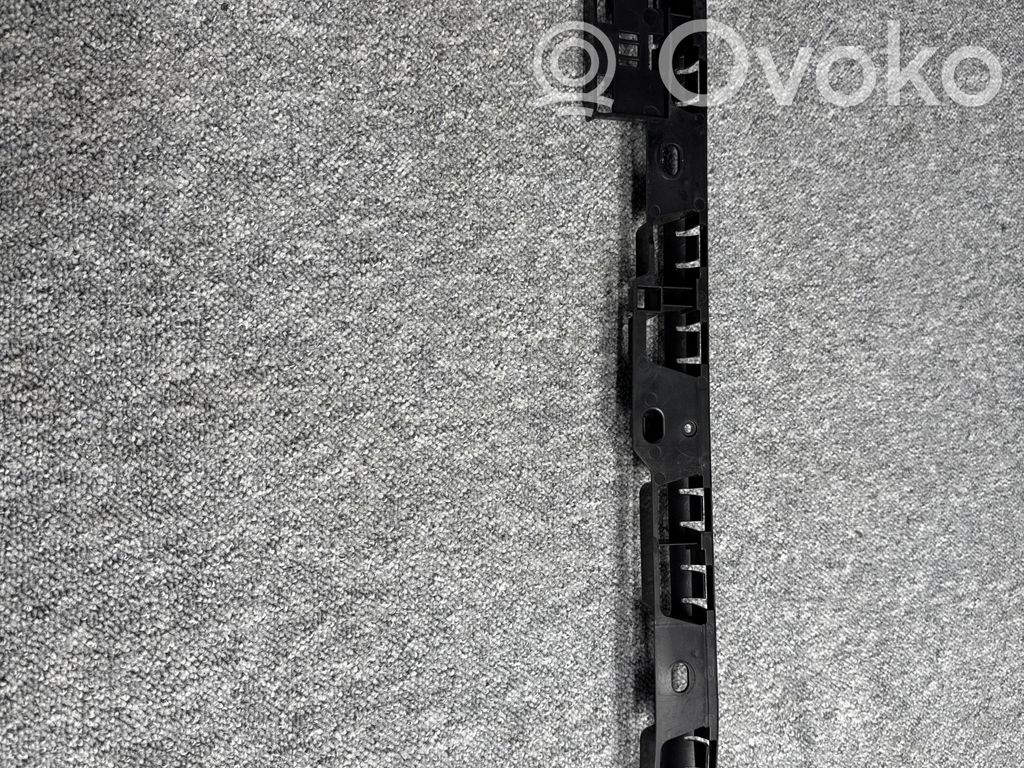 Porsche Macan (95B) Sill supporting ledge 