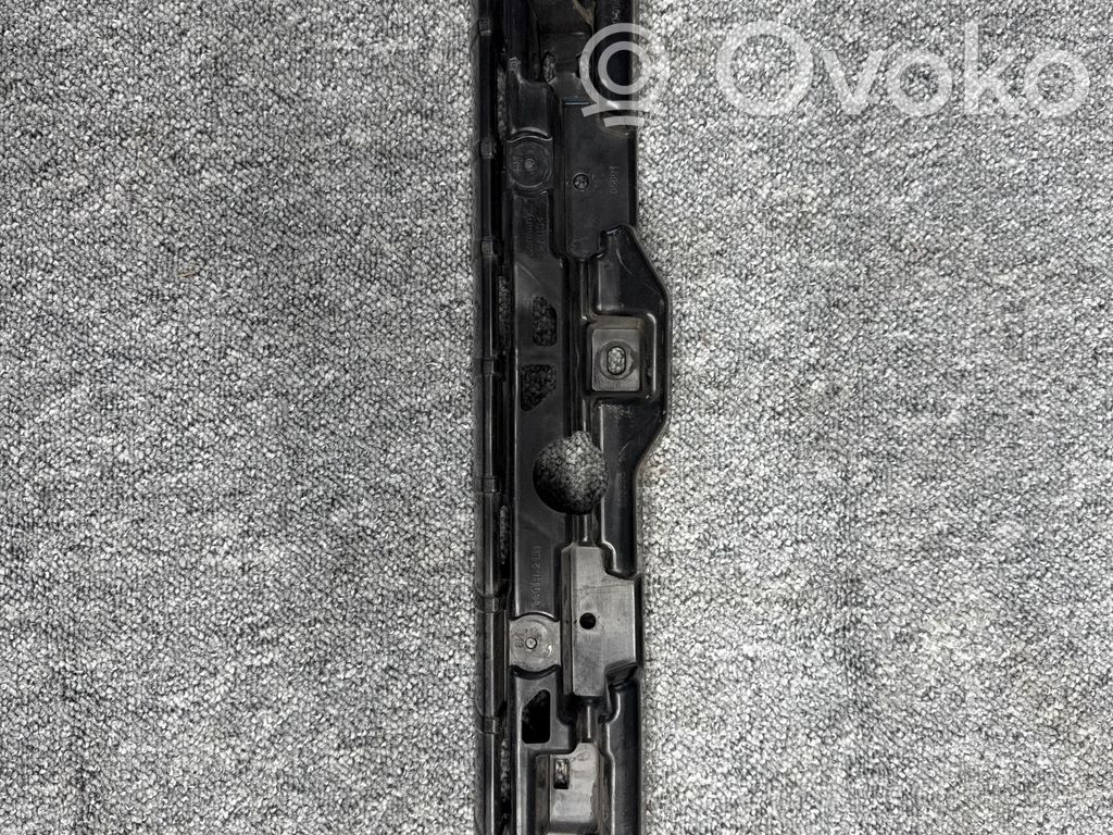 BMW 5 G30 G31 G38 Ślizg listwy progowej 