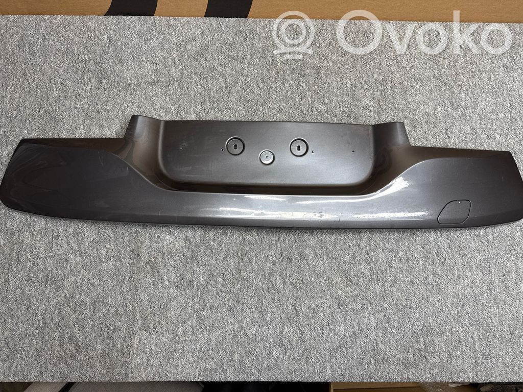 BMW i3 Moldura inferior del parachoques trasero 