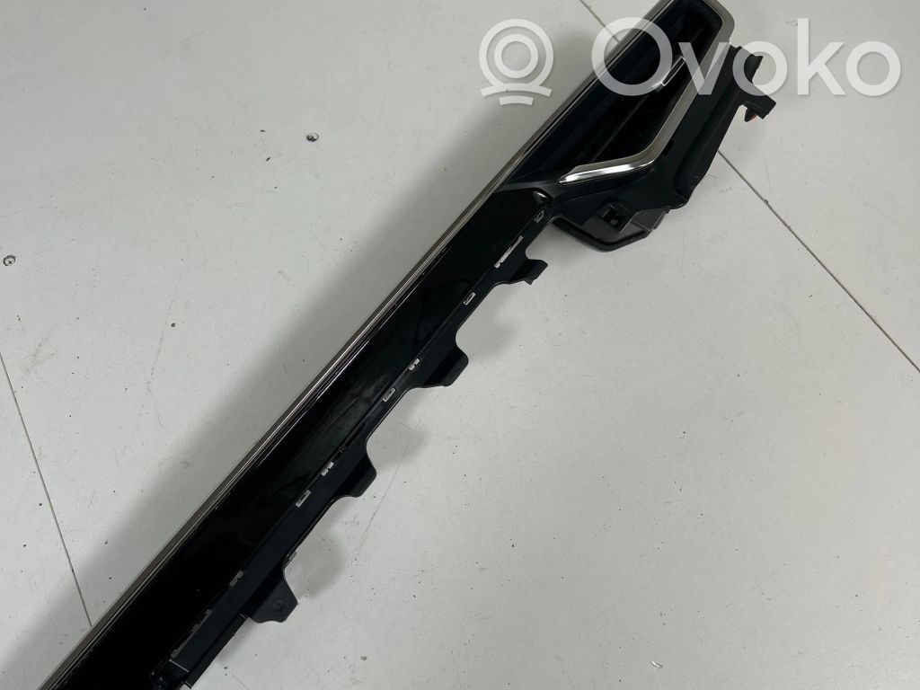 Toyota Corolla E210 E21 Kojelaudan sivutuuletussuuttimen kehys 