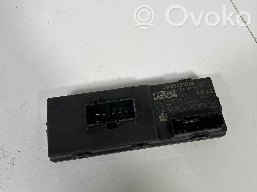 Skoda Kamiq Tailgate/trunk control unit/module 