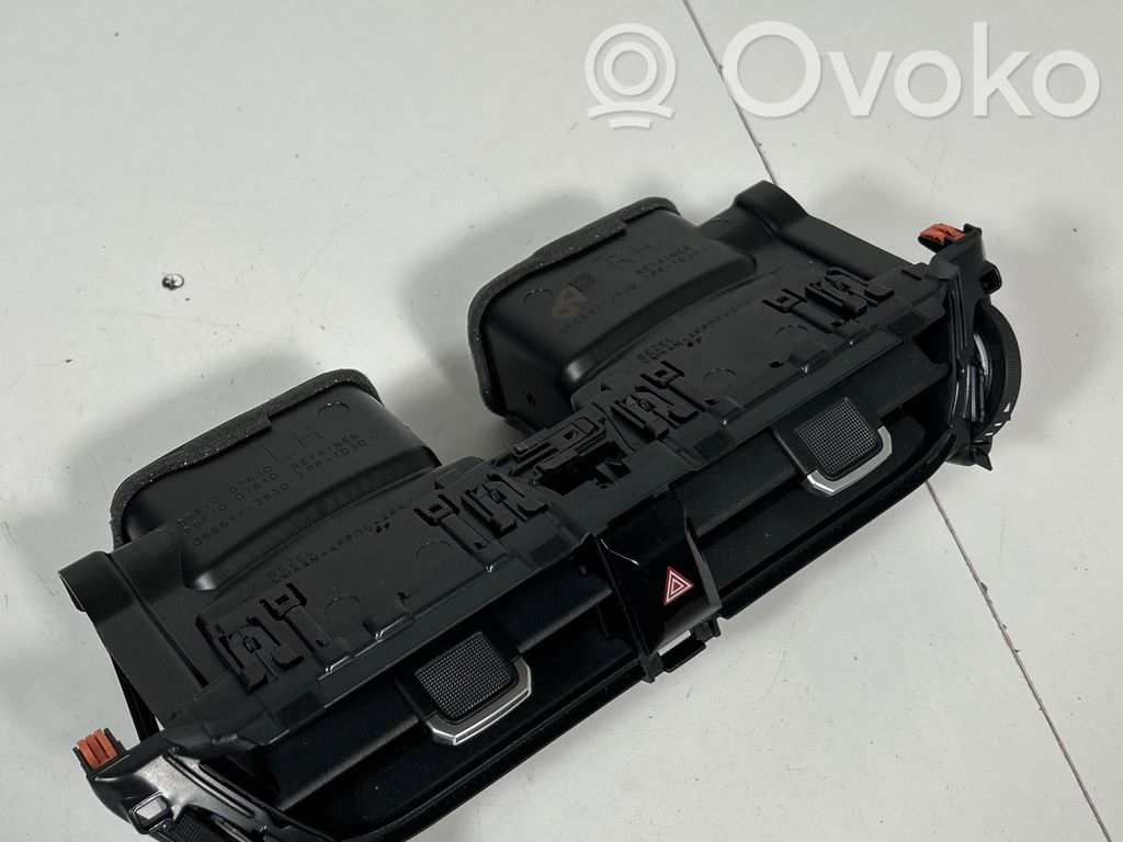 Toyota Corolla E210 E21 Rejilla de ventilación central del panel 