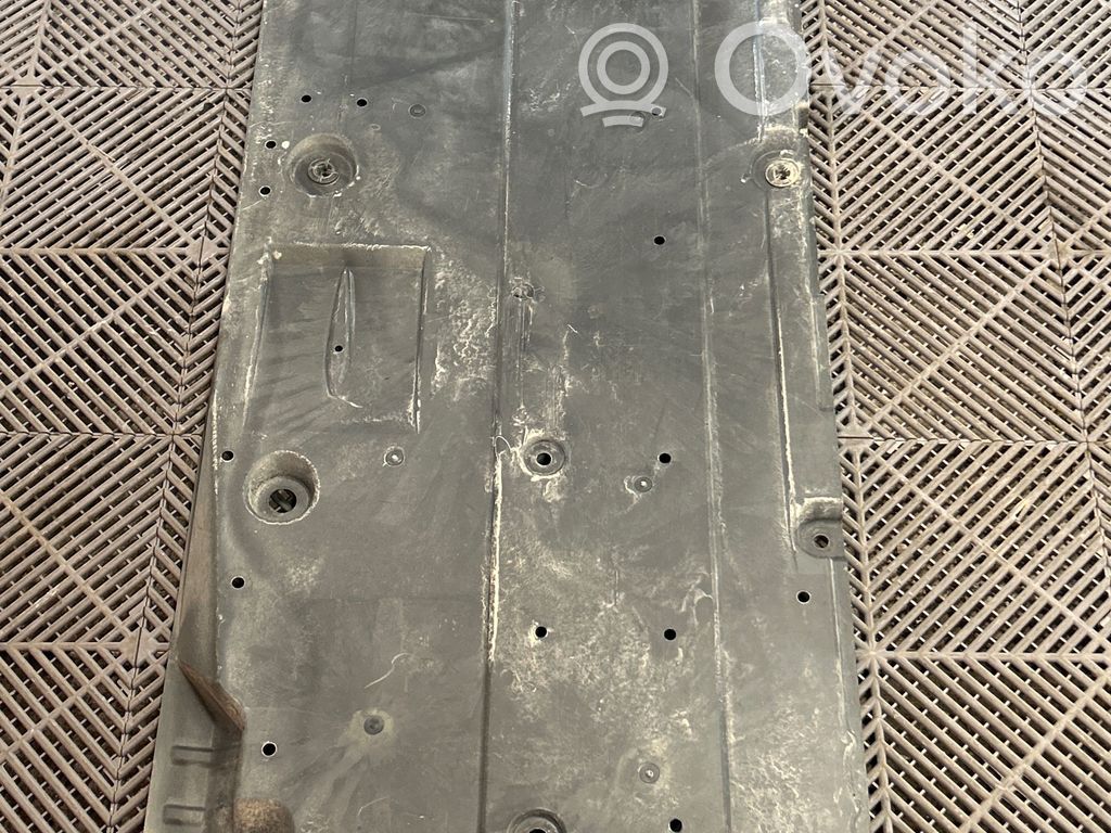 Protección inferior lateral   5816602170