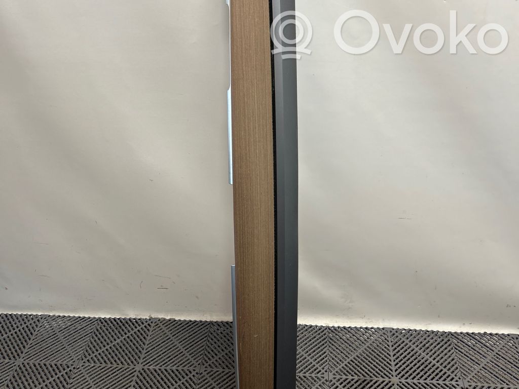 Tesla Model Y Dekoratyvinė apdailos juostelė 