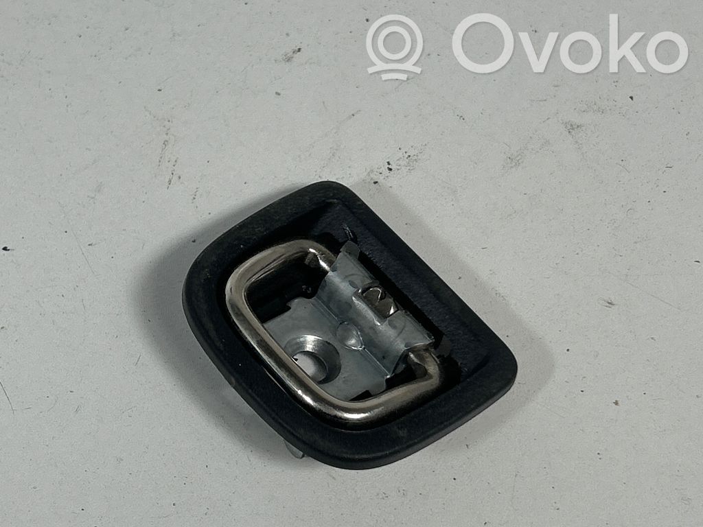 Tie down hook / loop   8V0863503C