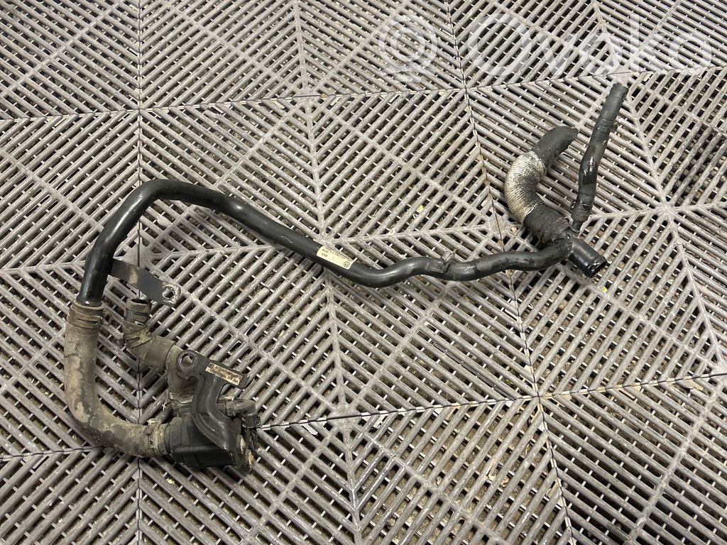 Skoda Kodiaq Engine coolant pipe/hose 