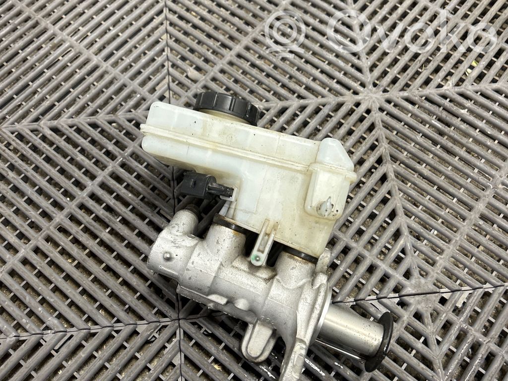 Skoda Kodiaq Główny cylinder hamulca 