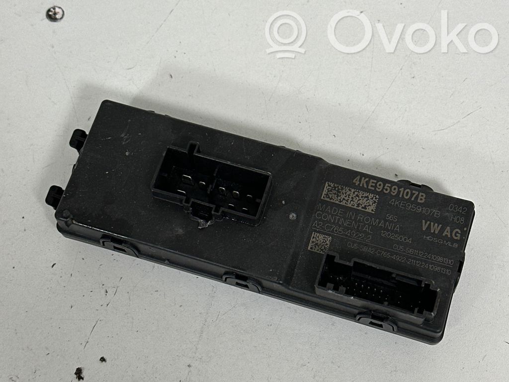 Skoda Enyaq iV Tailgate/trunk control unit/module 