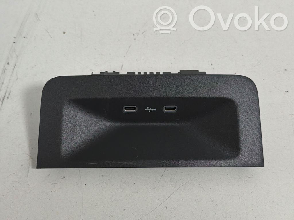 Skoda Octavia Mk4 Enchufe conector USB 