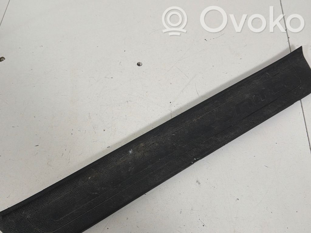 KIA Niro Moldura protectora del borde delantero 