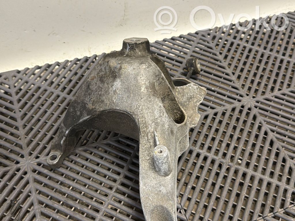 Audi A6 S6 C8 4K Engine mounting bracket 