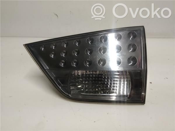 Lámpara de faros/luces traseros