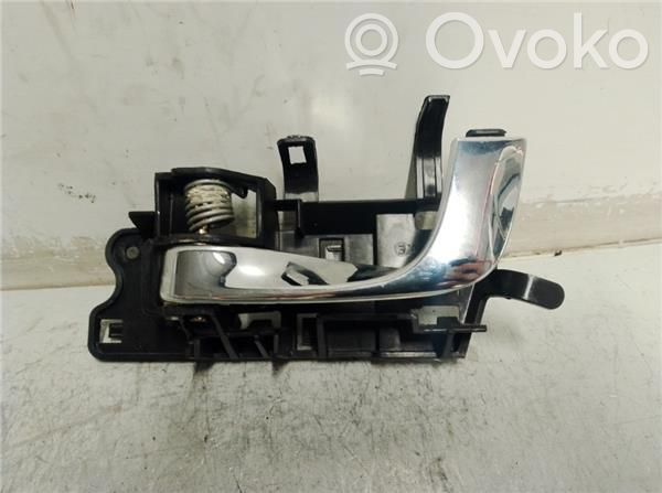 Manecilla interna puerta delantera   25707889,SR5885