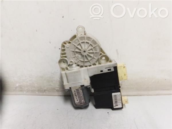 Peugeot 207 Silnik regulatora szyby drzwi przednich 