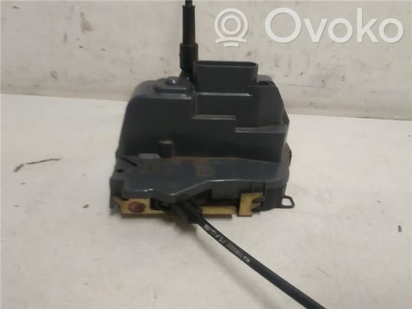 Renault Megane II Rear door lock 