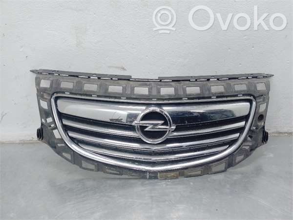 Opel Insignia A Etupuskurin alempi jäähdytinsäleikkö 