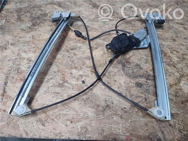 Front window lifting mechanism without motor