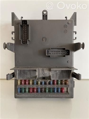 Módulo de fusible   8200283812