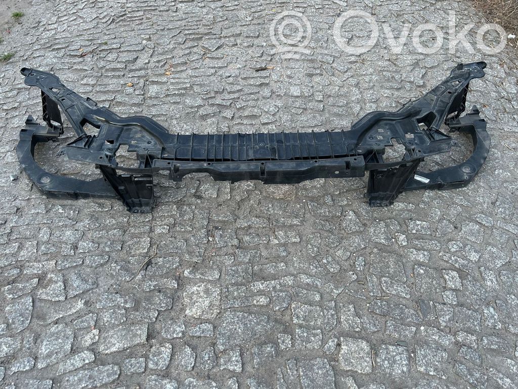 Volvo V60 Radiatoru panelis 