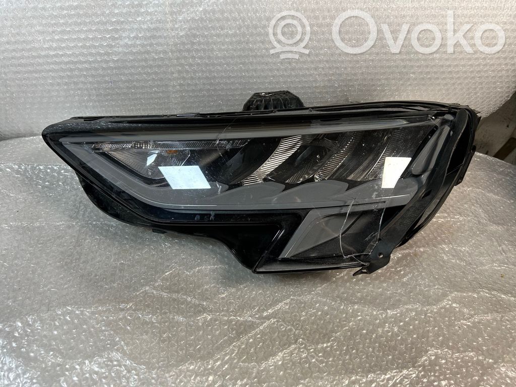Audi A3 8Y Headlight/headlamp 
