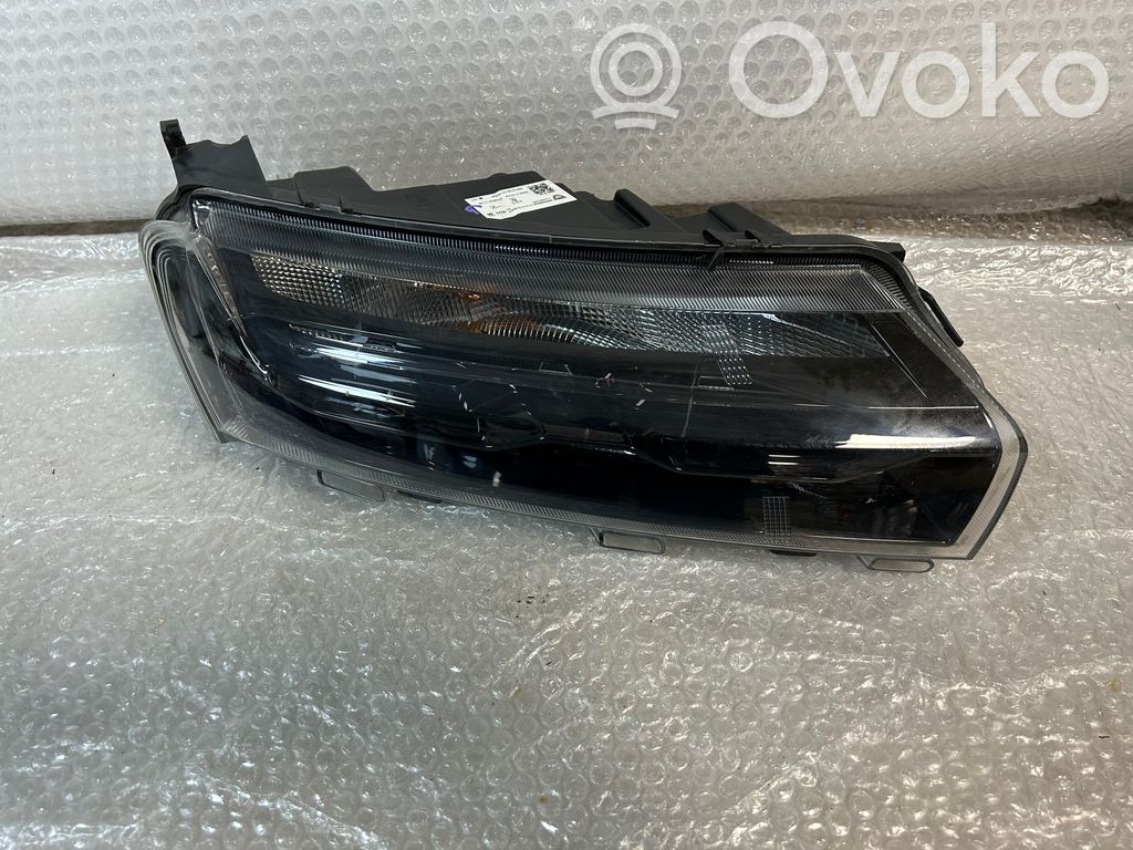 Dacia Spring Headlight/headlamp 