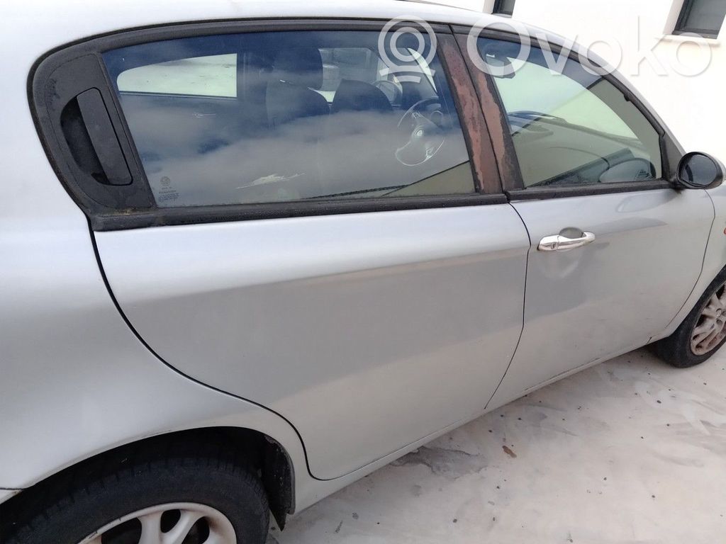 Alfa Romeo 147 Puerta trasera 