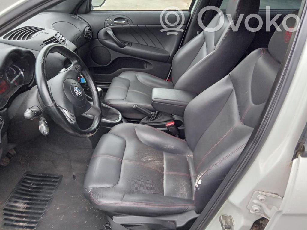 Alfa Romeo 147 Klamra przedniego pasa bezpieczeństwa 